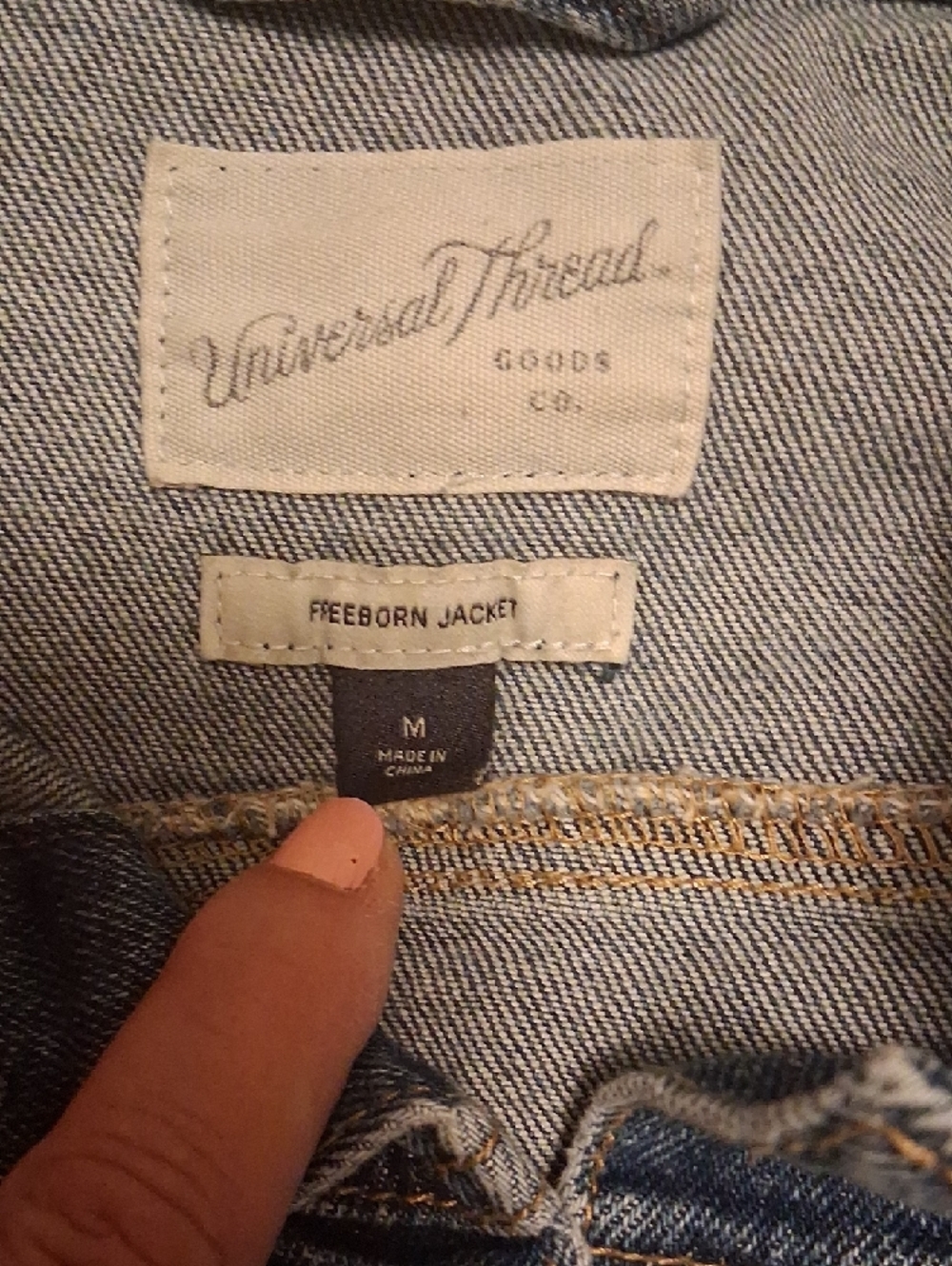 Universal Thread Freeborn Denim Jacket in Medium Blue - Picture 4 of 13
